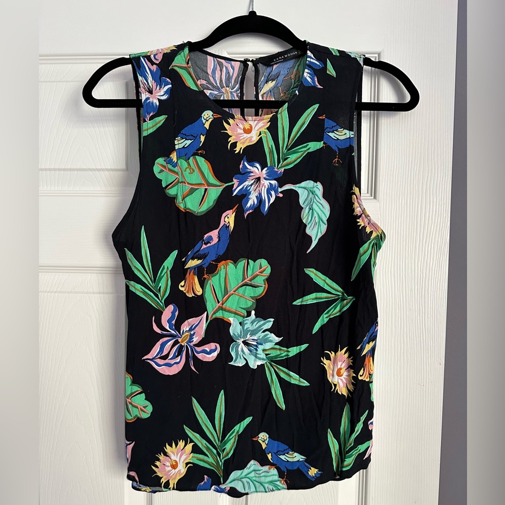 Zara woman xs sleeveless shirt
